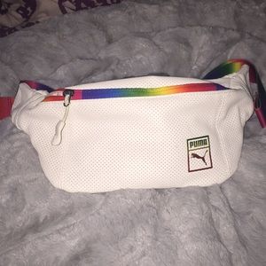puma fanny pack canada